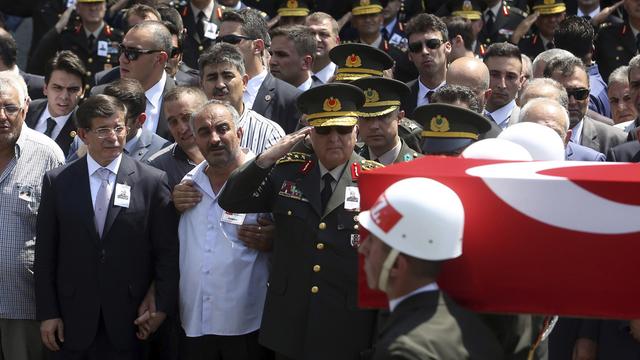 Plusieurs membres des forces de sécurité turques ont été tué depuis la rupture du processus de paix. [AP Photo/Depo Photos]