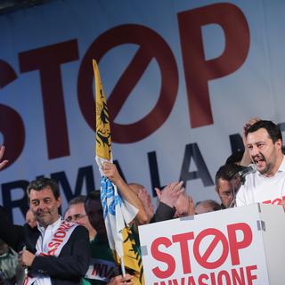 Le leader de la Ligue du Nord lors d'un meeting anti-immigration à Milan, 18.10.2014. [AFP - Marco Bertorello]