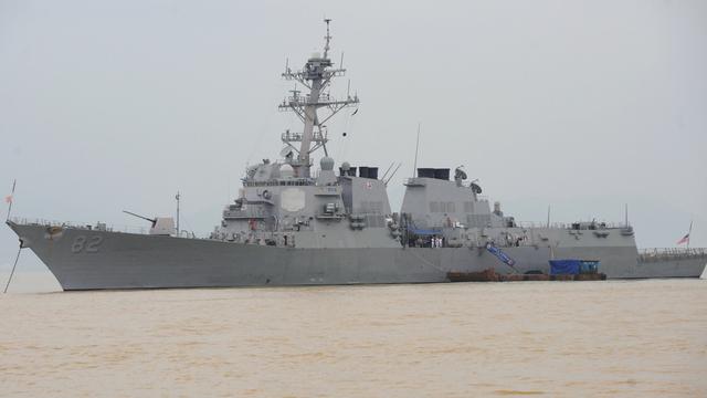 Le destroyer lance-missiles USS Lassen ancré au port de Tien Sa dans la ville côtière centrale du Vietnam de Danang, le 7 Novembre, 2009. [HOANG DINH Nam]