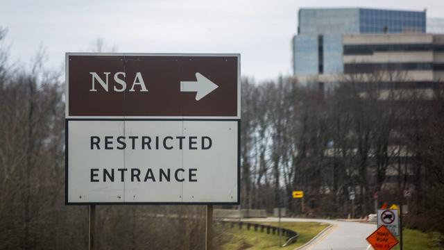 La NSA avait dû stopper son programme de collecte de métadonnées lundi à 00H01. [JIM LO SCALZO]