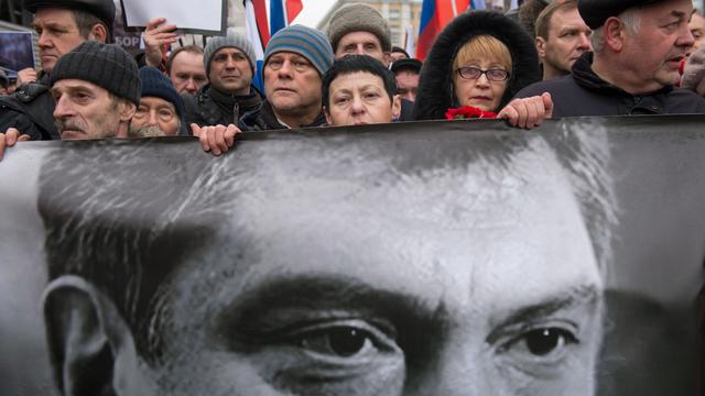 Des dizaines de milliers de Russes ont défilé dimanche pour rendre hommage à Boris Nemtsov. [AFP - Alexander Utkin]