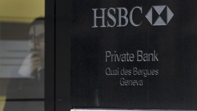 La banque HSBC perquisitionnée à Genève. [AFP - Fabrice Coffrini]