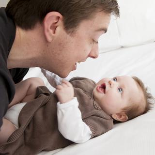 Les pères devront patienter encore pour un véritable congé paternité. [Fotolia - Focus Pocus LTD]