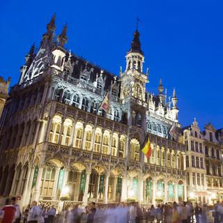 L'hôtel de ville de Bruxelles, situé sur la Grand-Place de la capitale belge, inscrite sur la liste du patrimoine mondial de l'UNESCO. [Robert Harding/AFP - Christian Kober]