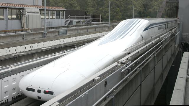 Le train a roulé à 603 km-h pendant près de 11 secondes. [The Yomiuri Shimbun]