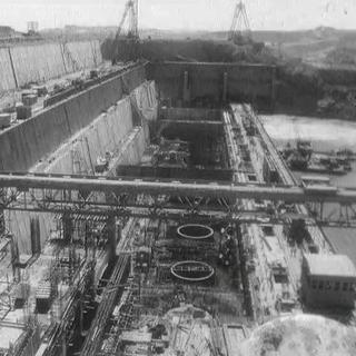 Le chantier du barrage d'Assouan en 1966. [RTS]