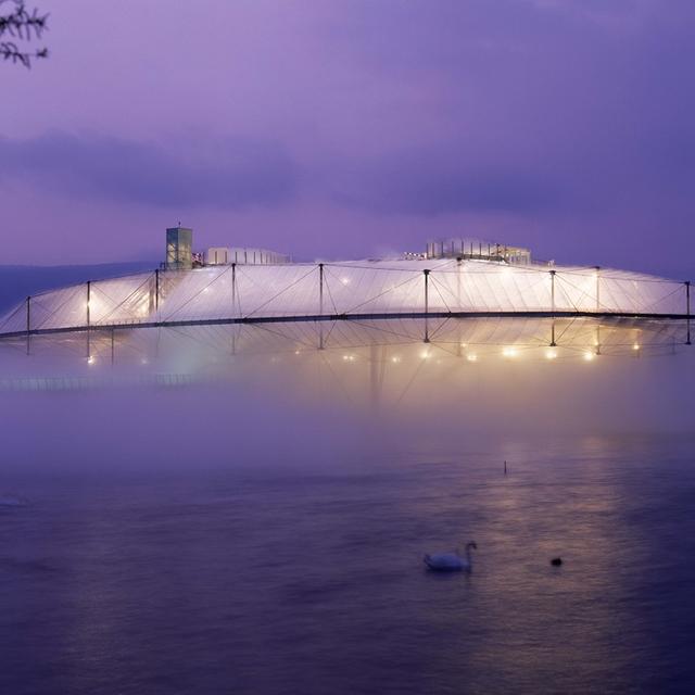 La dernière exposition nationale, Expo.02, avait notamment dévoilé "Le Nuage" sur l'Arteplage d'Yverdon. [Keystone - Martin Ruetschi]