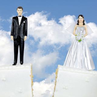 Près de 52% des mariages en Suisse finissent en divorce en 2015. [Fotolia]