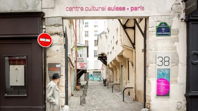 L'entrée du Centre culturel suisse depuis le passage des arbalétriers à Paris. [Centre culturel suisse Paris - Sébastien Borda]