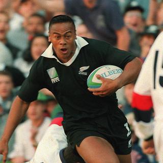 Jonah Lomu, le 18 juin 1995, à la demi-finale de la Coupe du Monde de Rugby face à l'Angleterre. [Vincent Amalvy]