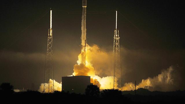 Falcon 9 a décollé lundi matin à 4h50, heure suisse. [AP Photo/Florida Today/Keystone - Craig Rubadoux]