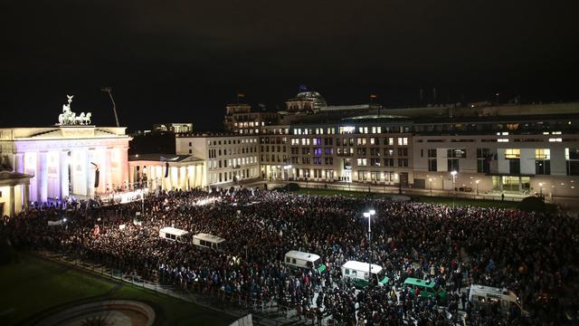 Le rassemblement à la Porte de Brandebourg à Berlin. [AP/Keystone - Markus Schreiber]