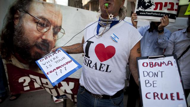 En Israël, plusieurs manifestations avaient réclamé jusqu'ici en vain la libération de l'espion Jonathan Pollard (comme ici à Tel Aviv en juin 2011). [Keystone - Oded Balilty]