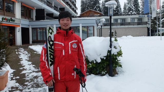 Zhang Zhi Bo, moniteur de ski chinois à Villars. [RTS - Alain Arnaud]