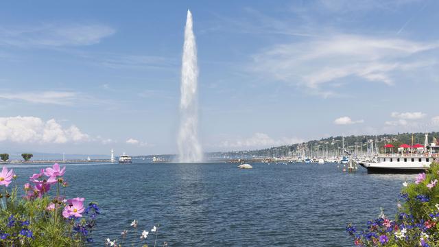 Le Lac Léman et son fameux jet d'eau. [hemis.fr / AFP - Jean-Paul Azam]