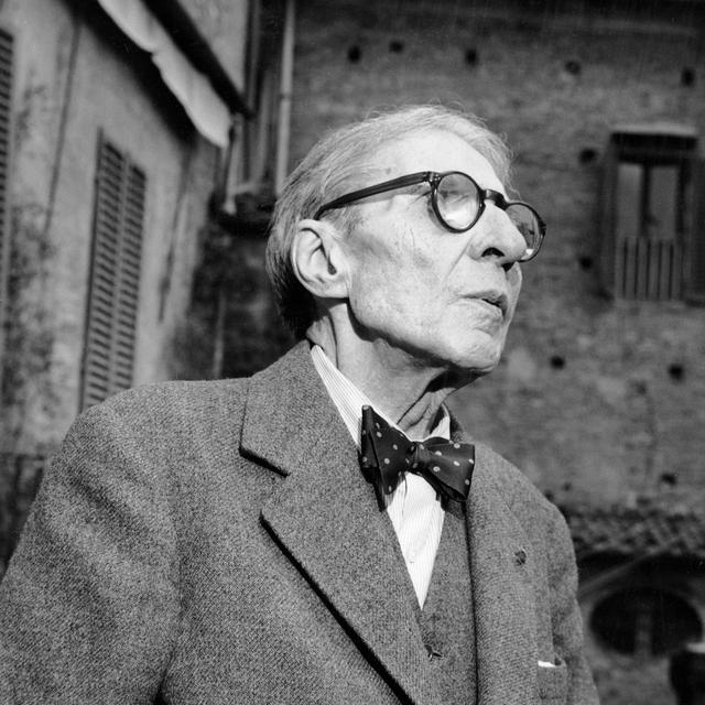 Le pianiste Alfred Cortot photographié en 1959 à Sienne. [Leemage/AFP]