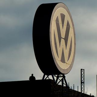 L'entreprise Volkswagen, symbole de la réussite allemande pourra-t-il se relever après le scandale des moteurs truqués? [AFP - Julian Stratenschulte]