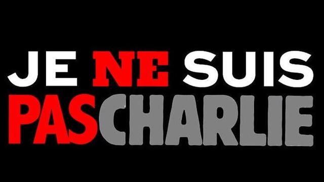 Sur les réseaux sociaux, on trouve aussi ce slogan en réponse au " Je Suis Charlie" internationalement célèbre depuis les attentats en FRance.