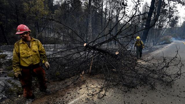 L'incendie baptisé "Valley Fire" progresse rapidement.