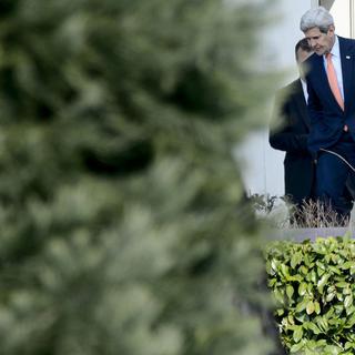 John Kerry dans les jardins du palace lausannois, le 19.03.2015. [Keystone - Laurent Gilliéron]