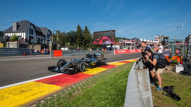 Rosberg s'est montré le plus rapide lors des deux sessions du jour. [Keystone - Geert Vanden Wijngaert]