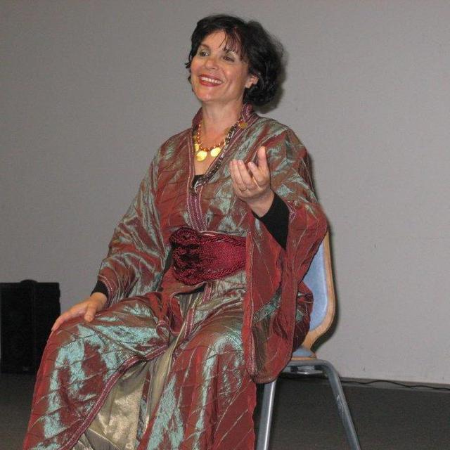 Nora Aceval, conteuse, Bretagne 2012.