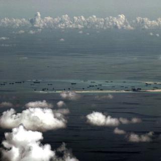 Les tensions sino-américaines se concentrent sur des îles en mer de Chine méridionale. [EPA/RITCHIE B. TONGO / POOL]