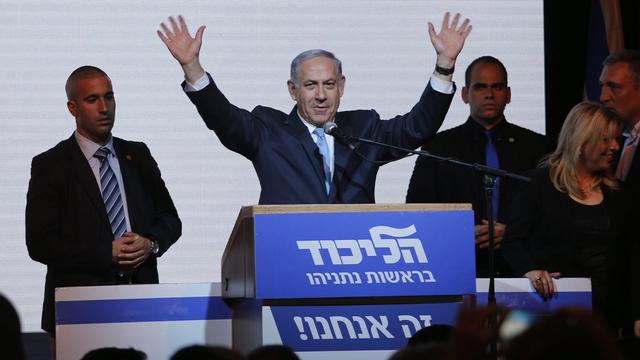 Le Likoud de Benjamin Netanyahu a déjoué les pronostics et se place en tête des législatives israéliennes.