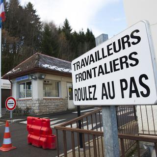 A la frontière franco-suisse de Vallorbe-Jougne, en 2013. [Keystone - Jean-Christophe Bott]