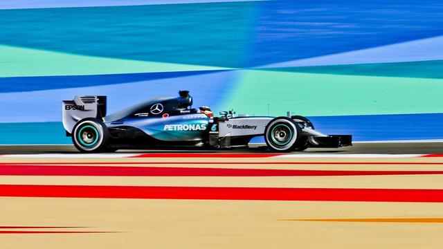 Hamilton signe sa 5e pole de suite. [Srdan Suki]