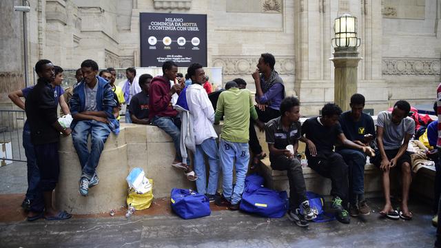 Plus 300 migrants se sont installés dans la gare de Milan. [Olivier Morin]