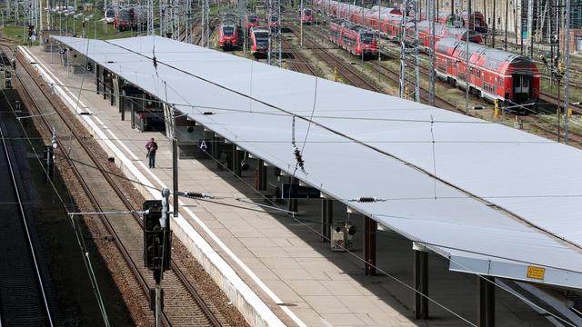 Deux tiers du trafic grande ligne est annulé en Allemagne. [EPA/Keystone - Wolfgang Kumm]