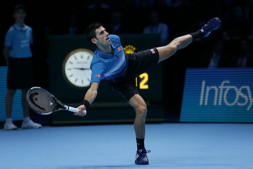Djokovic n'a pas trouvé la solution mardi soir face à un Federer aux inspirations géniales. [KEYSTONE - Tim Ireland]