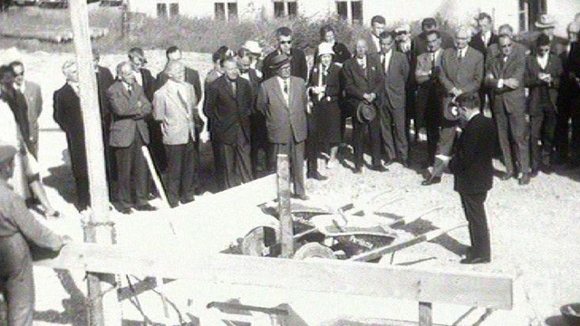 Chantier d'agrandissement de l'hôpital de La Chaux-de-Fonds en 1962. [RTS]