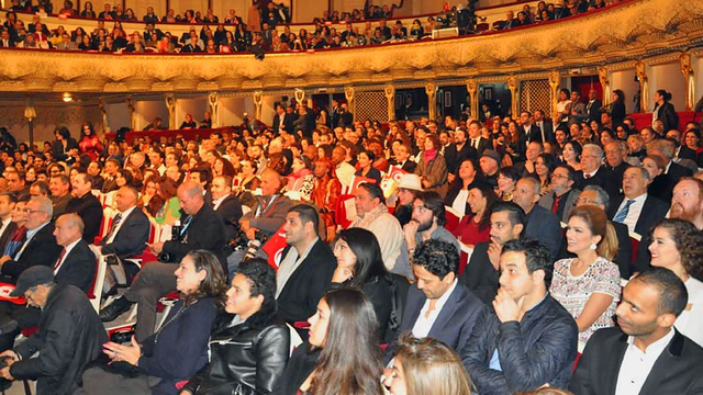 Le public lors de la cérémonie de remise des prix du festival, au Théâtre Municipal de Tunis. [jcctunisie.org]