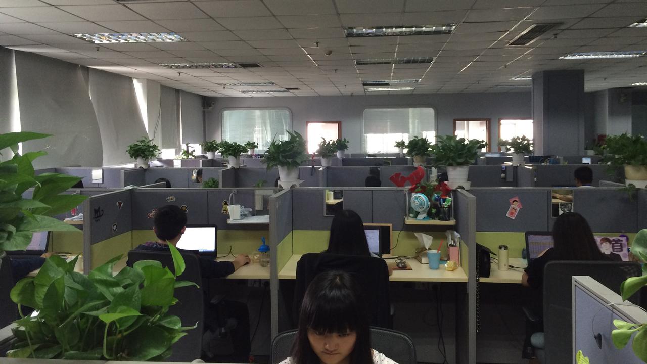 Les bureaux de l'Alliance sécuritaire, organisme qui participe à la censure des contenus sur internet, Chengdu, Chine. [RTS - Raphaël Grand]