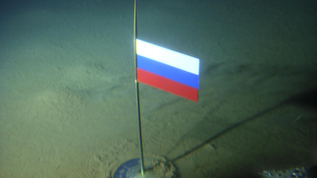 La Russie avait symboliquement planté un drapeau dans les fonds marins de l'Arctique en 2007. [AP Photo/Association of Russian Polar Explorers]