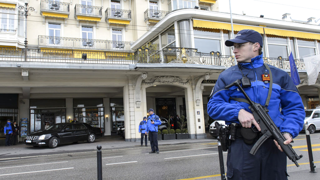 La sécurité des discussions est prise en charge financièrement par la Suisse. [Keystone - Jean-Christophe Bott]