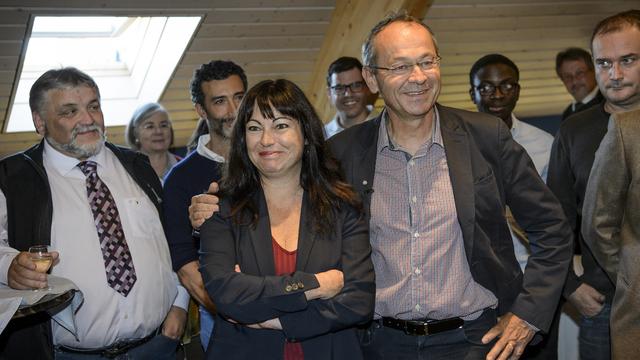 Géraldine Savary, conseillère aux Etats PS réélue et Olivier Français, nouveau conseiller aux Etats PLR vaudois. [Keystone - Jean-Christophe Bott]