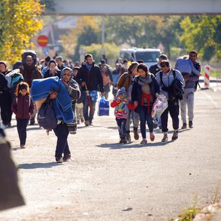 Migrants à Sentilj en Slovénie, localité à la frontière avec l'Autriche. [AFP - Jure Makovec]