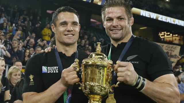 Dan Carter (à g.) et Richie McCaw ont remporté le 155e duel entre les deux équipes [Kirsty Wigglesworth]