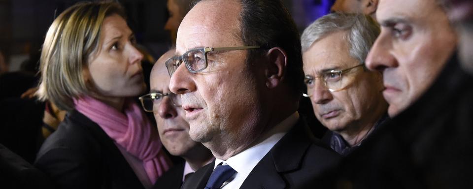 François Hollande devant le Bataclan. [MIGUEL MEDINA]