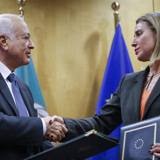 Le secrétaire général de la Ligue arabe, Nabil al-Arabi, a été invité a participer à la réunion des ministres européens des Affaires étrangères, présidée par Federica Mogherini. [EPA/OLIVIER HOSLET]