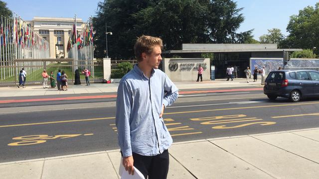 David Hyde lors de son allocution au Palais des Nations mercredi 12 août. [RTS - Michael Maccabez]