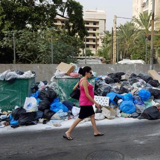 La protestation a commencé après la fermeture de la principale décharge et l'accumulation d'ordures dans les rues de Beyrouth et du Mont-Liban. [AP/Keystone - Bilal Hussein]