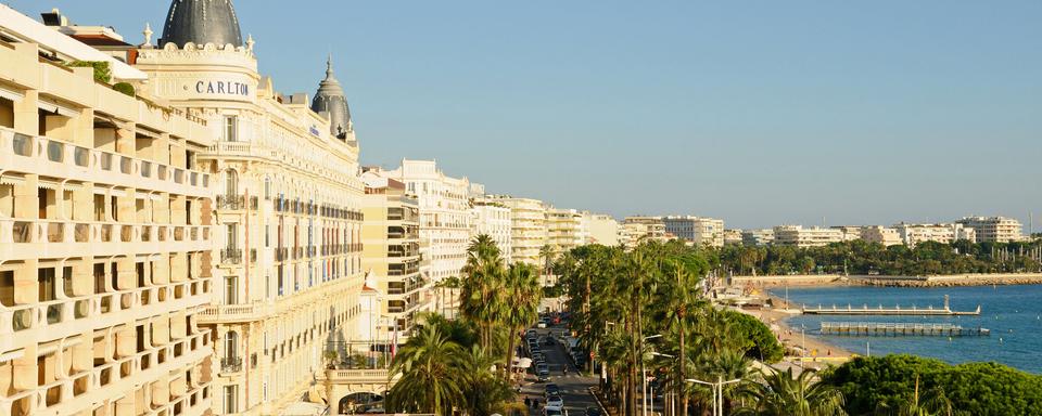 Le boulevard de la croisette et le palace Carlton. [Only France/AFP - Rollinger Ana]