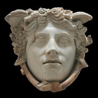 Masque de Méduse, ornant l'égide de la statue d'Athéna du Parthénon. [CC-BY-SA - MatthiasKabel]