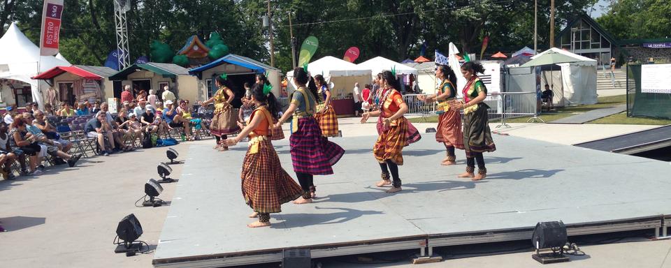 Passage au "Mondial des cultures" de Drummondville. On pensait arriver à un tournoi de foot... [RTS]