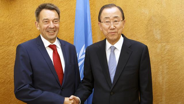 Peter Maurer du CICR et Ban Ki-moon secrétaire général de l'ONU. [key - POOL/Salvatore Di Nolfi]