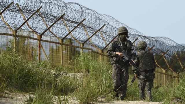 La frontière ultra-militarisée entre les deux Corées. [The Defense Ministry via AP)]